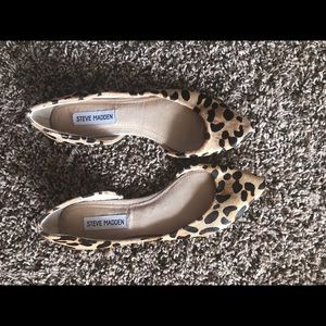 Steve madden pony fur leopard flats